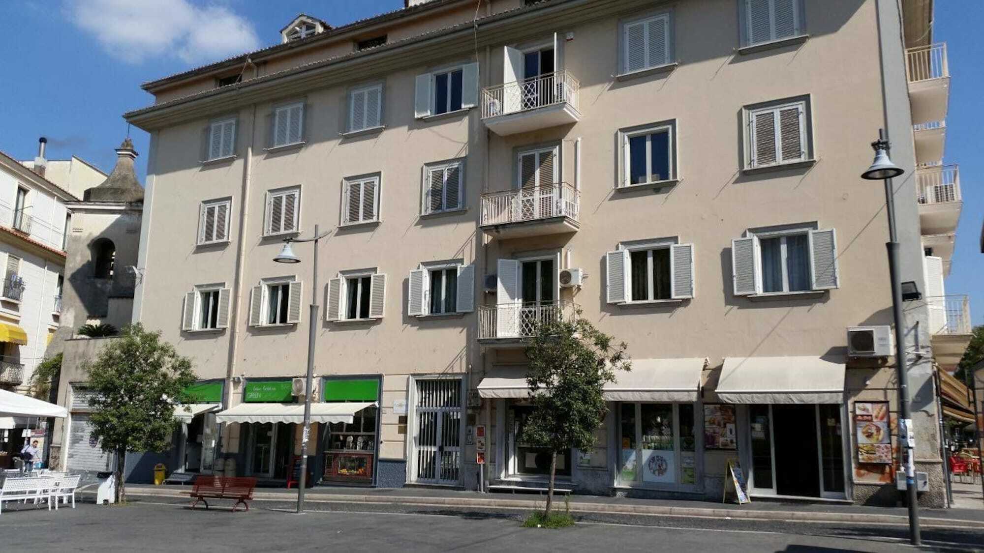 L'Insolita Reggia Казерта Екстер'єр фото